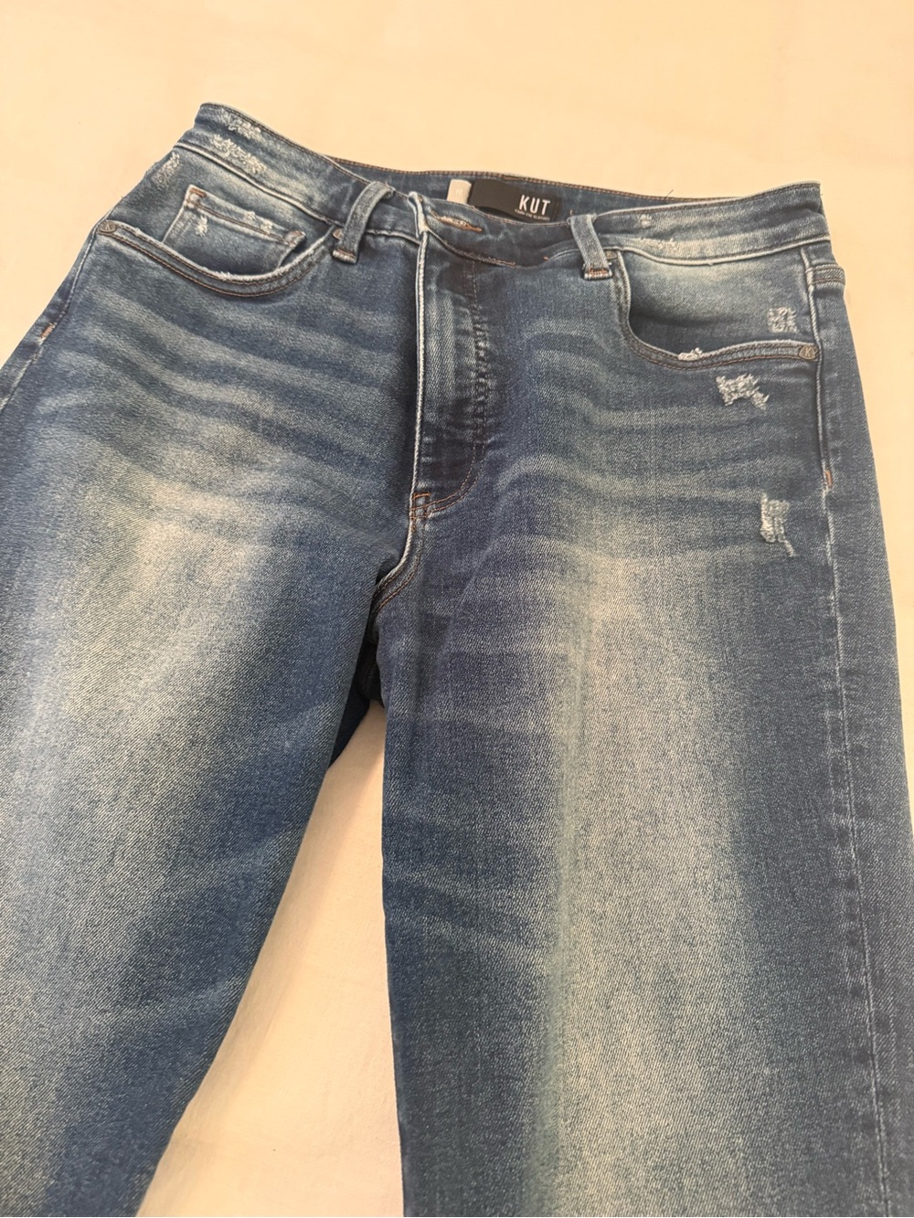 Kut from the Kloth Reese FAB AB Ankle Straight Leg Medium Blue Denim Jeans - Picture 2 of 10